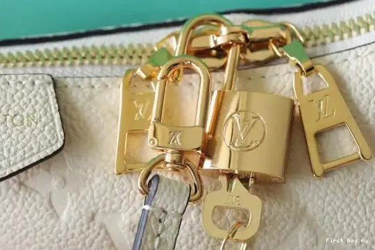 Frstbag ru Sport LOUIS VUITTON Sac 0623